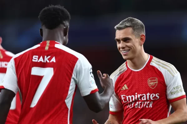 Arsenal 2-0 Sevilla: Post-game points Champions League, the Gunners show a solid defensive game, a sharp offensive game, close to advancing to the round of 16.